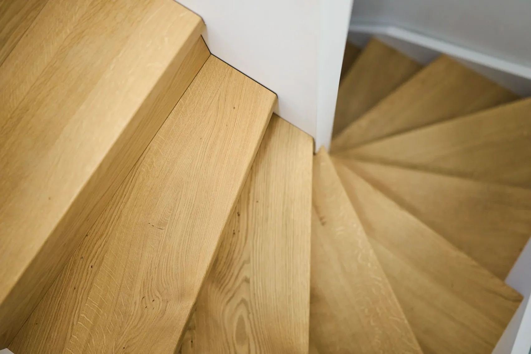 Wendeltreppe, Stufen im Detail