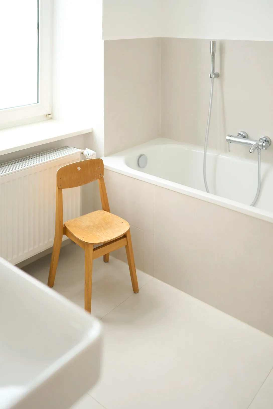 Badezimmer mit Einbauwanne